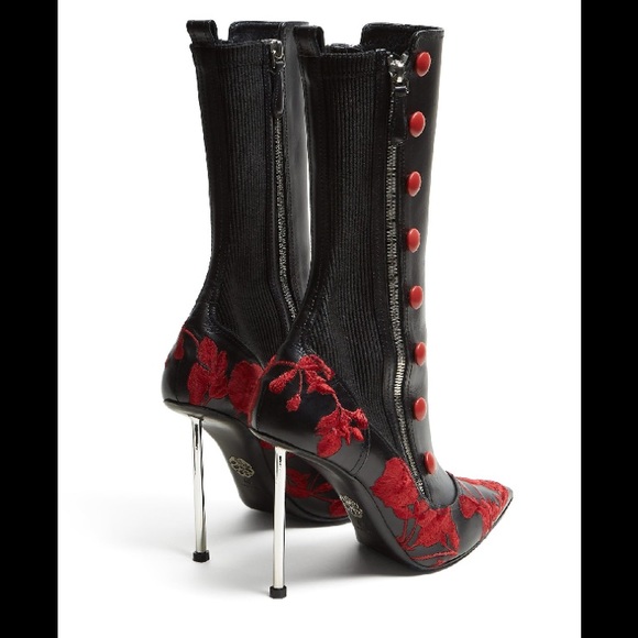 Alexander Mcqueen Ankle Boot w/Floral Embroidery - Picture 3 of 8
